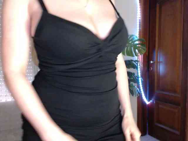 Alina-Lovely webcam