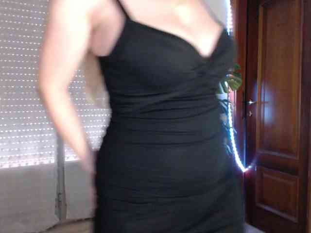 Alina-Lovely webcam