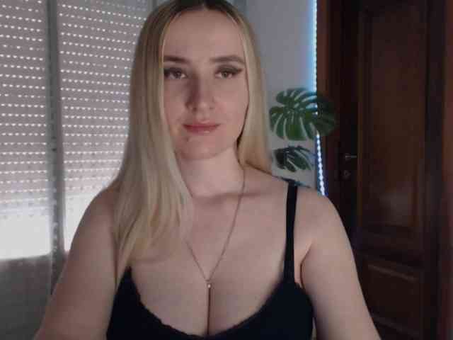 Alina-Lovely webcam