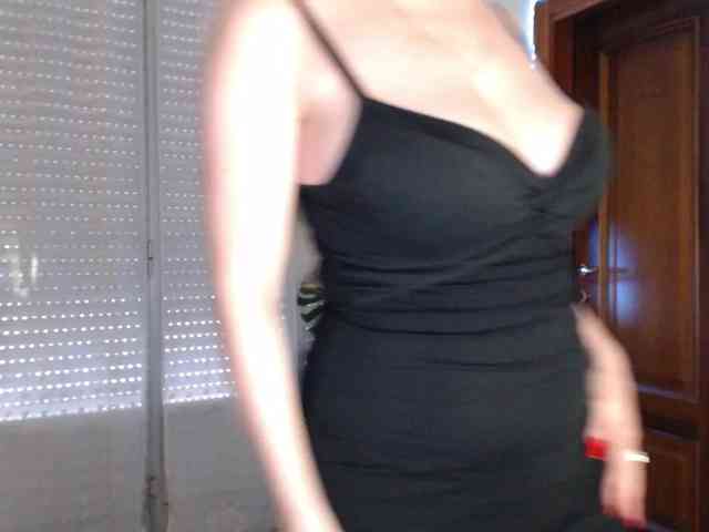 Alina-Lovely webcam