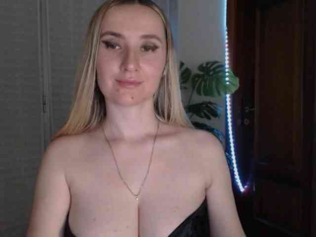 Alina-Lovely webcam