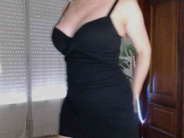 Alina-Lovely webcam