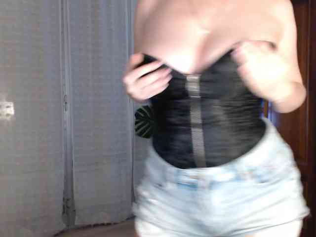 Alina-Lovely Live Webcam on BongaCams