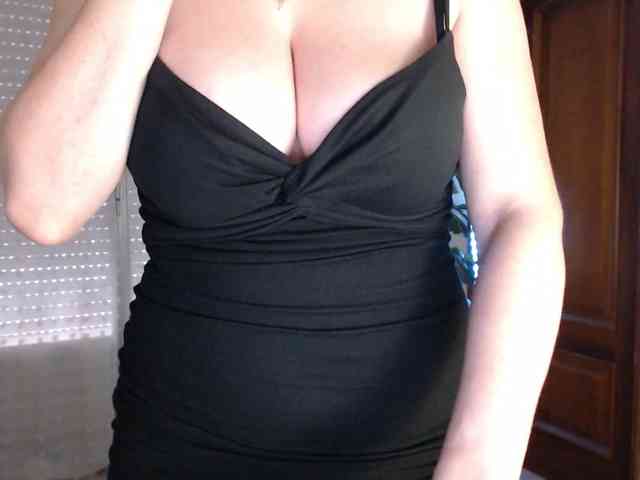 Alina-Lovely webcam