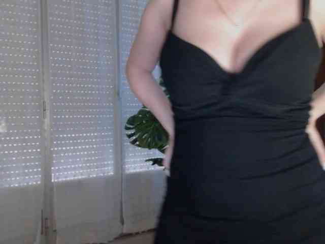 Alina-Lovely webcam