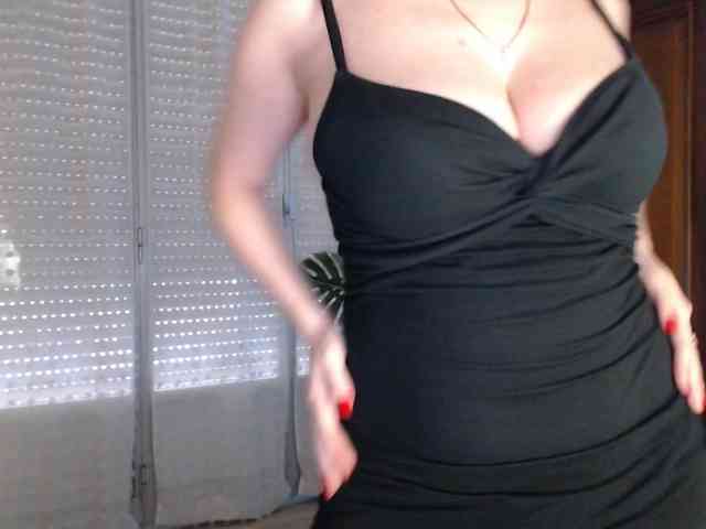 Alina-Lovely webcam