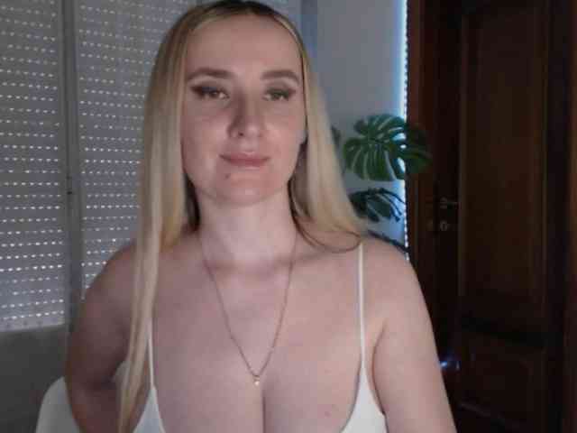 Alina-Lovely webcam
