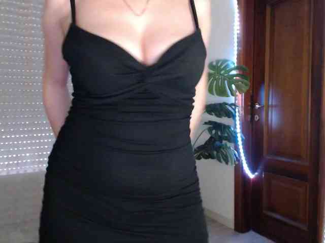 Alina-Lovely webcam