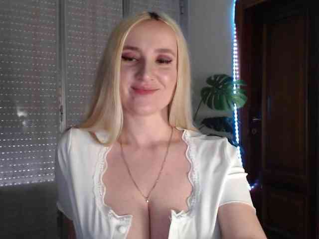 Alina-Lovely Live Webcam on BongaCams