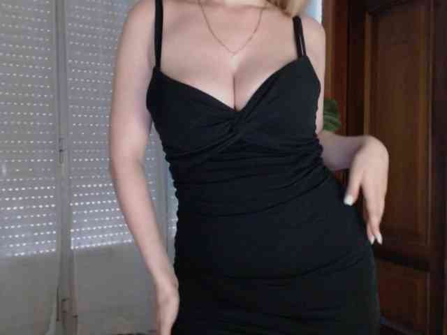 Alina-Lovely webcam