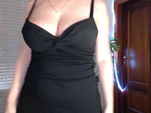 Alina-Lovely webcam