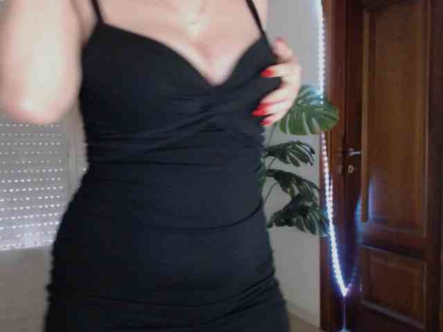 Alina-Lovely webcam