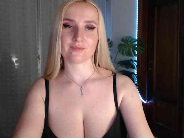 Alina-Lovely Live Webcam on BongaCams