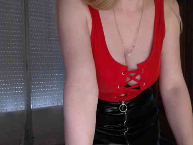 Alina-Lovely webcam