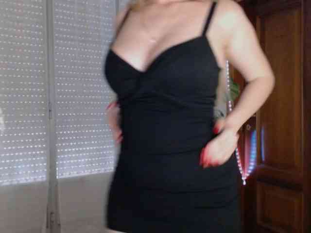 Alina-Lovely webcam