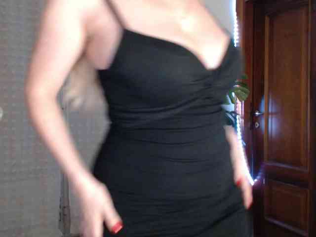 Alina-Lovely webcam