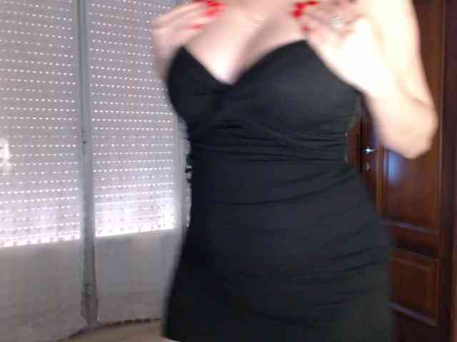 Alina-Lovely webcam