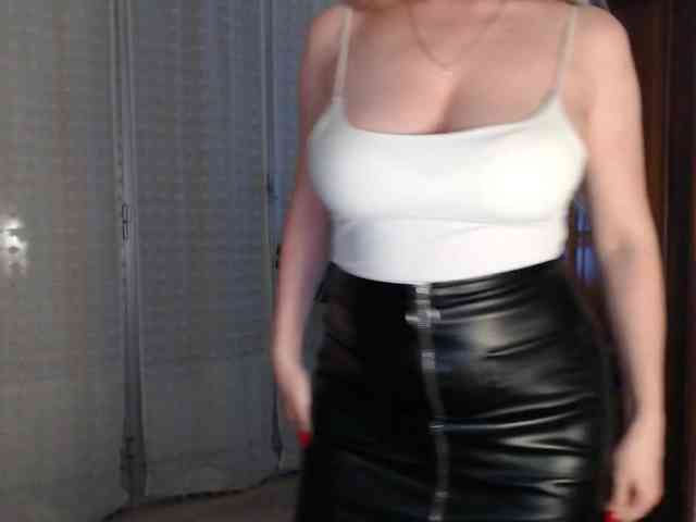 Alina-Lovely webcam