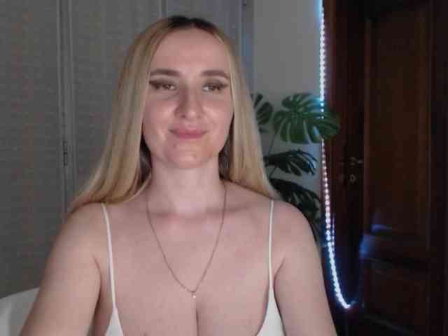 Alina-Lovely webcam