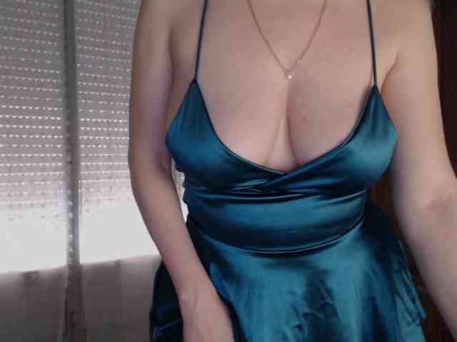 Alina-Lovely webcam