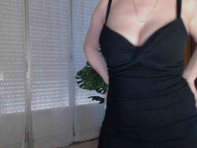 Alina-Lovely webcam