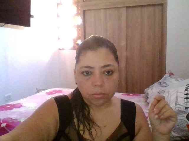 HotGiirl webcam