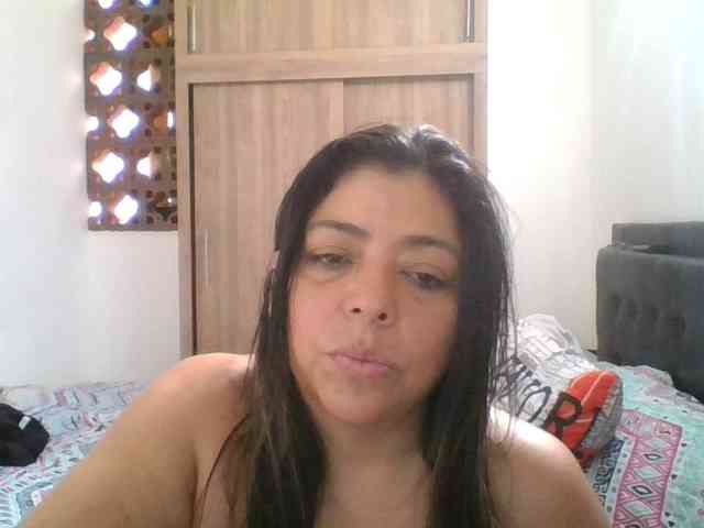 HotGiirl webcam