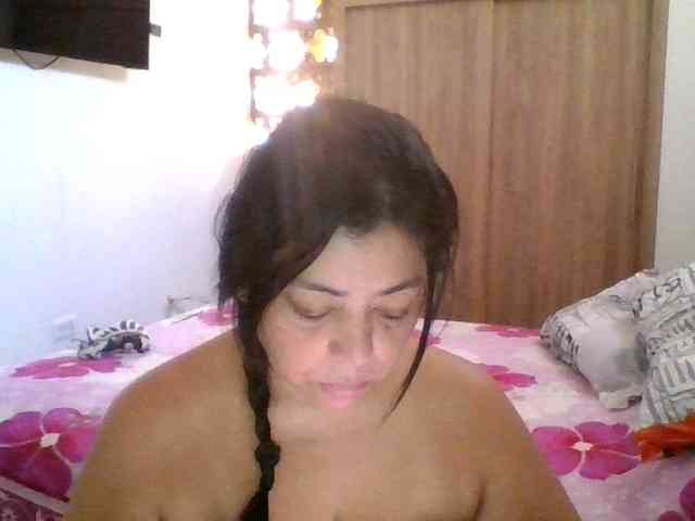 HotGiirl webcam