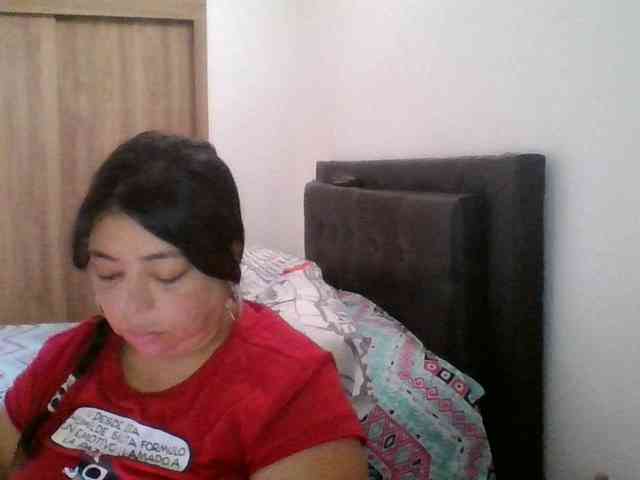 HotGiirl webcam