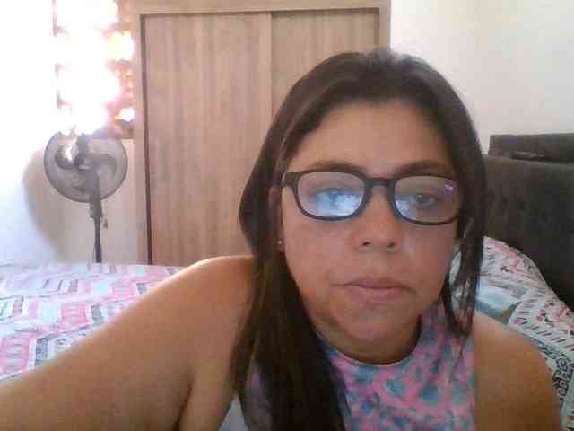 HotGiirl webcam