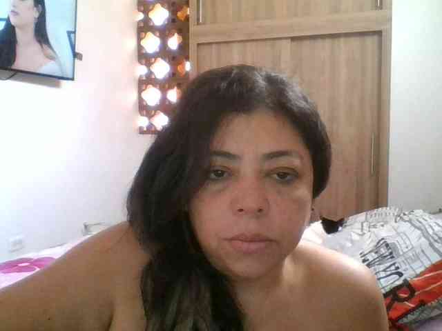 HotGiirl webcam