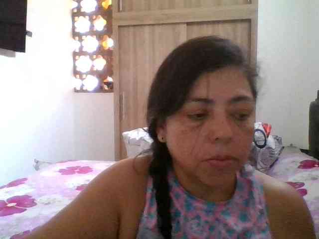 HotGiirl webcam