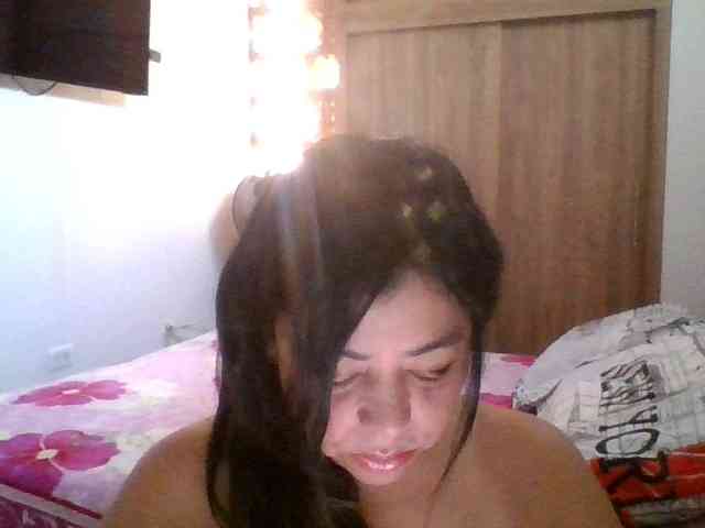 HotGiirl webcam