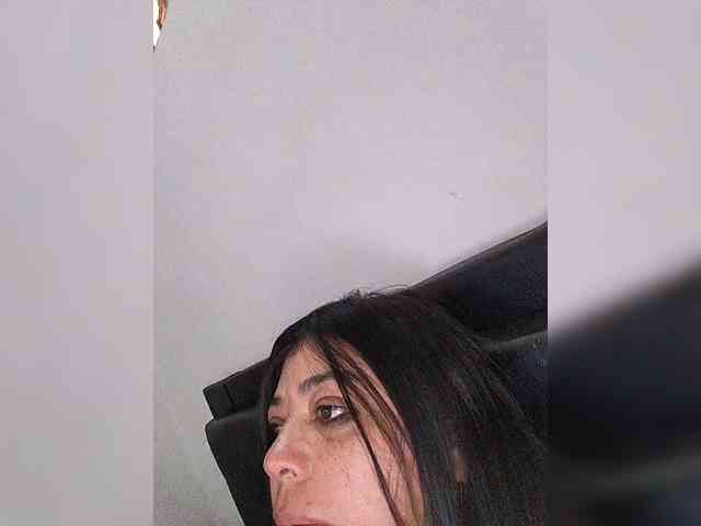 HotGiirl webcam