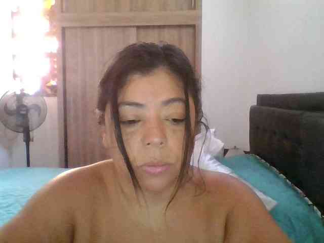 HotGiirl webcam