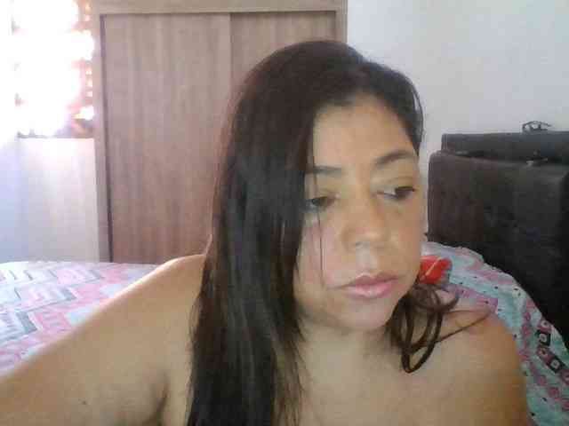 HotGiirl webcam