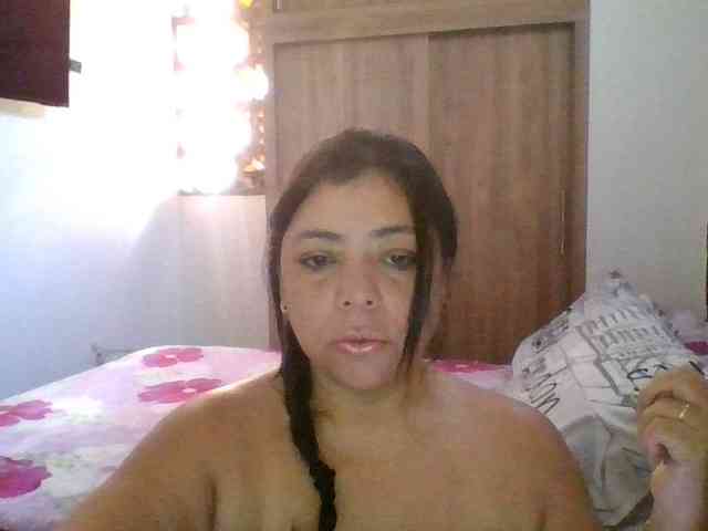 HotGiirl webcam