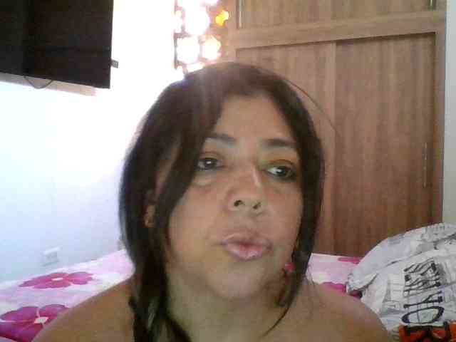 HotGiirl webcam