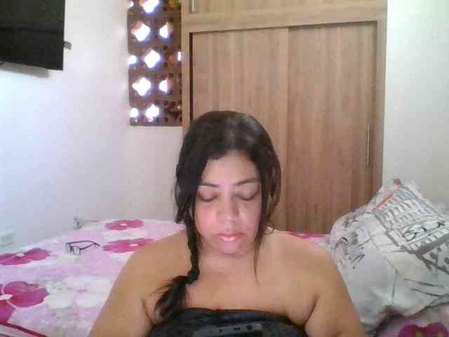 HotGiirl webcam