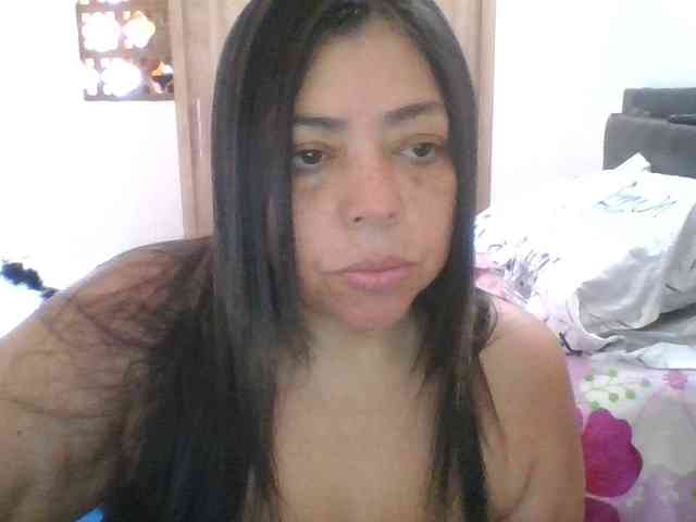 HotGiirl webcam