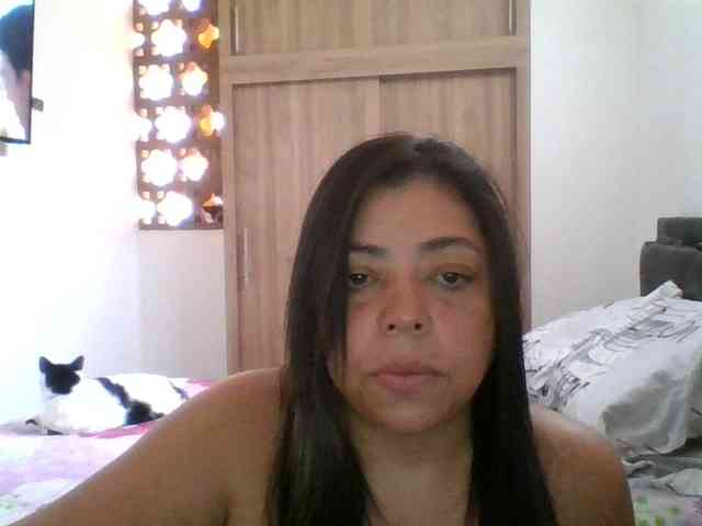 HotGiirl webcam