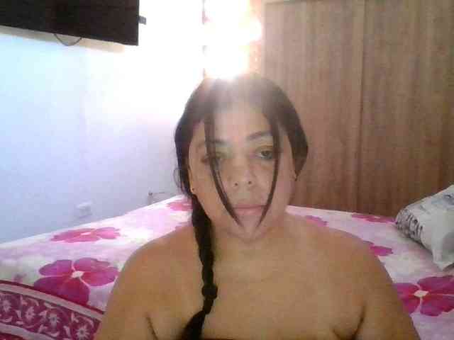 HotGiirl webcam