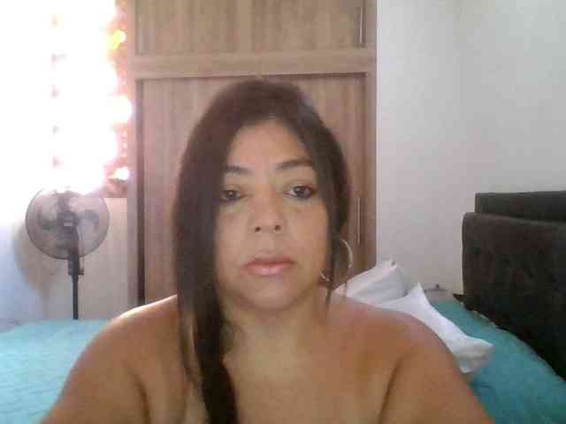 HotGiirl webcam