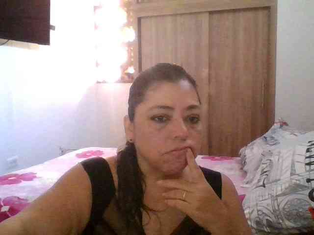 HotGiirl webcam