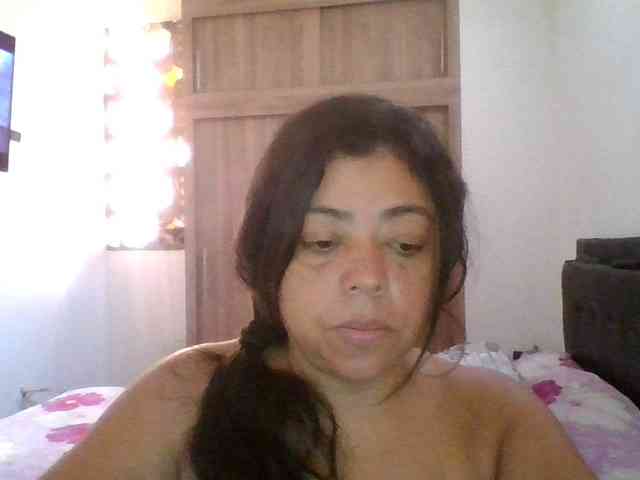 HotGiirl webcam