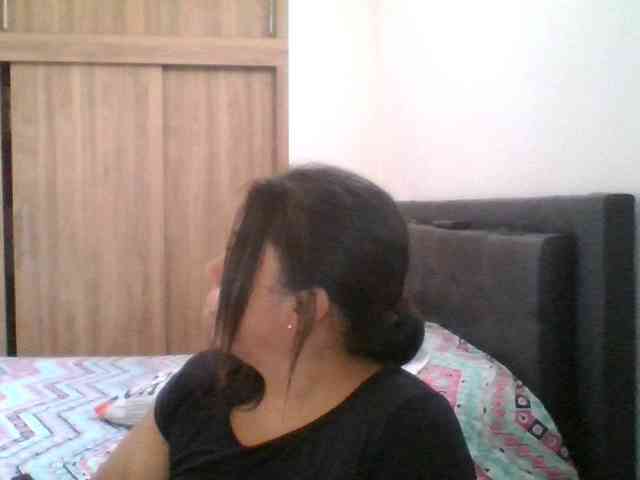 HotGiirl webcam