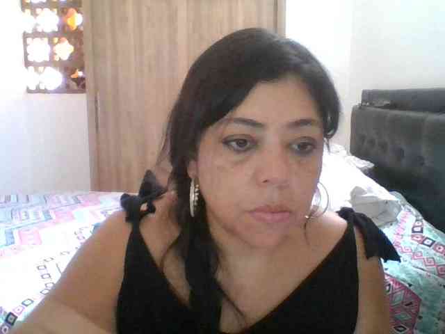 HotGiirl webcam