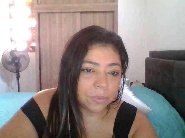 HotGiirl webcam