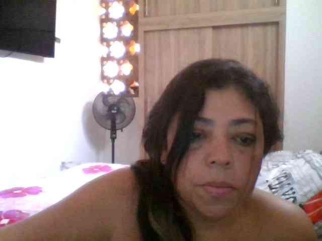 HotGiirl webcam