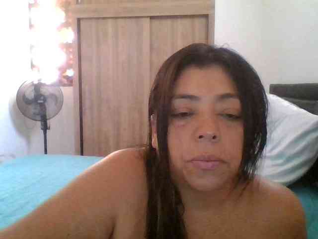 HotGiirl webcam
